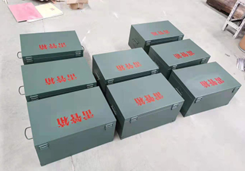 什玲镇炸药箱和雷管箱一般是怎么存放的？